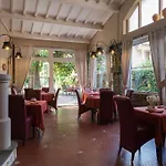 Hotel La Casa Pairal 